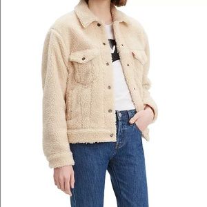 Levi’s Cotton Fleece Trucker Jacket